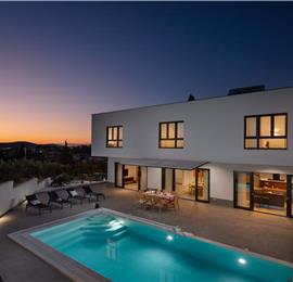 4 Bedroom Villa with Pool near Milna, Brac Island Sleeps 8 